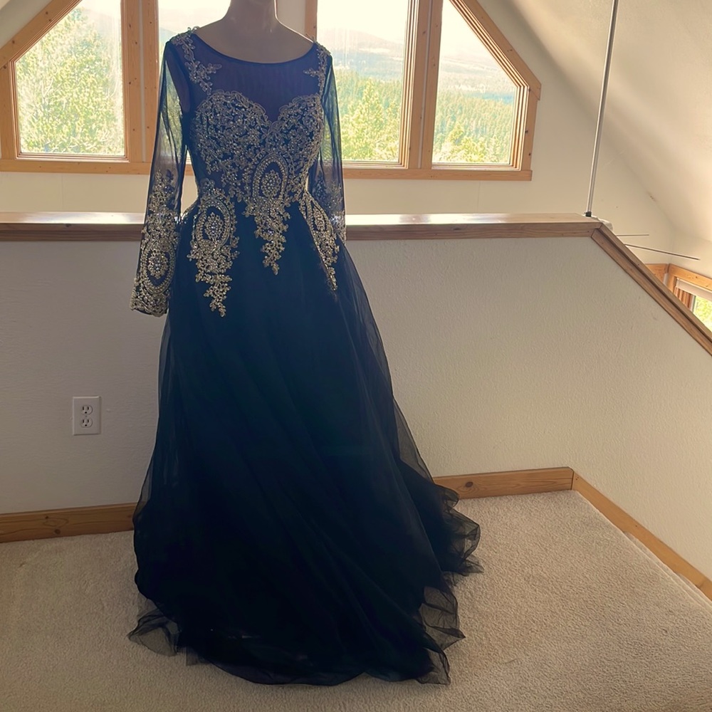 Gorgeous Black Dress 🖤